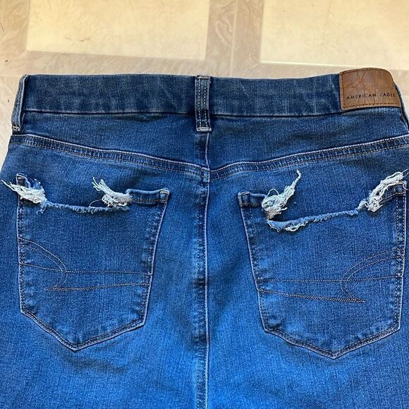 EUC AMERICAN EAGLE 10 SHORT THE DREAM JEAN CURVY HI-RISE DISTRESSED JEGGING - Picture 7 of 11